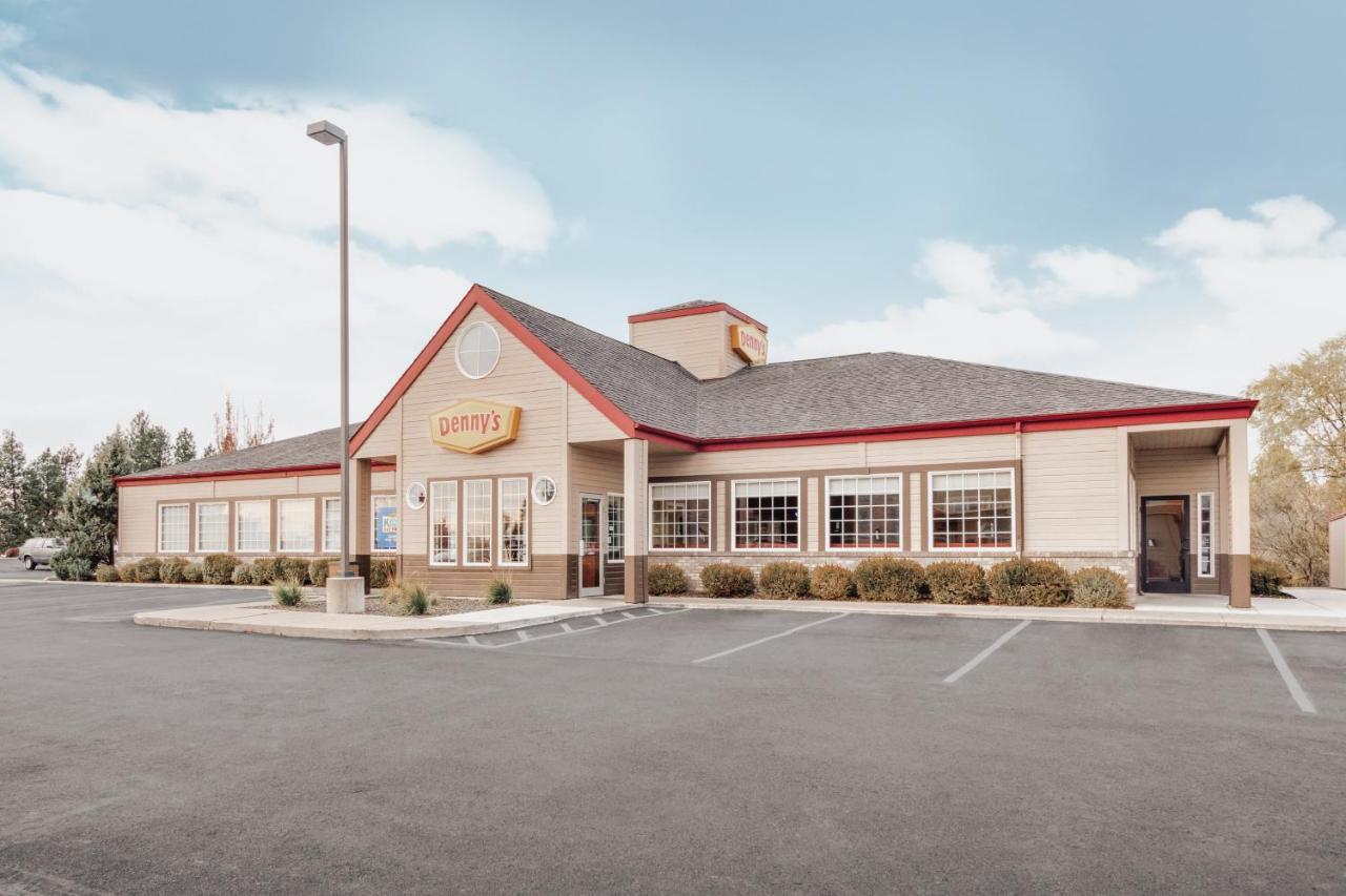Best Western Plus Peppertree Airport Inn Airway Heights Exterior photo