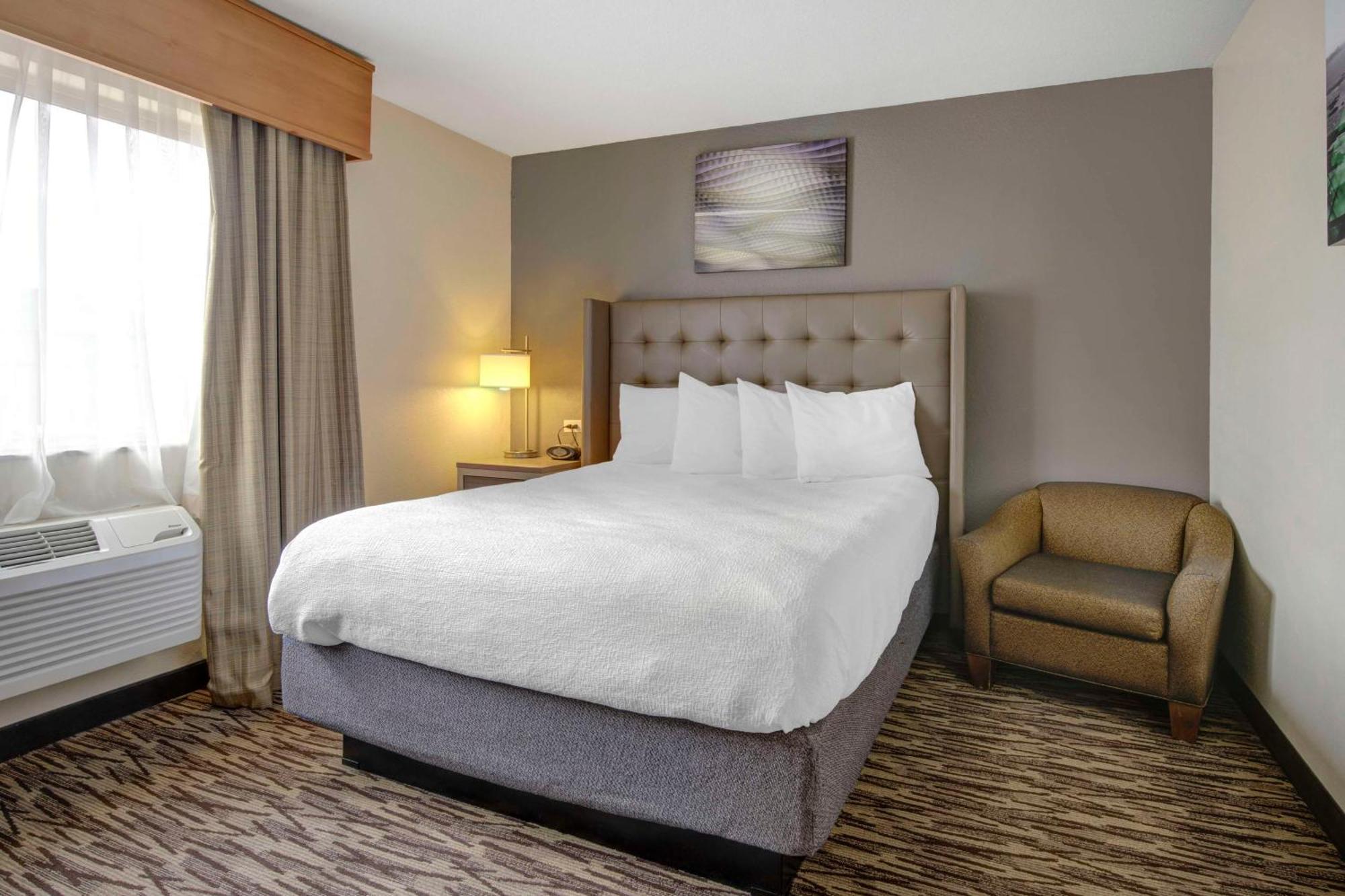 Best Western Plus Peppertree Airport Inn Airway Heights Exterior photo